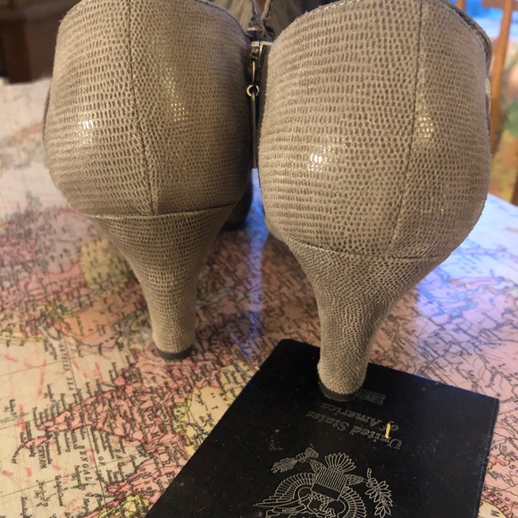 ankle boots - Picture 3 of 3